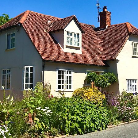 Corner House Luxury Bnb Little Dunmow Exterior photo