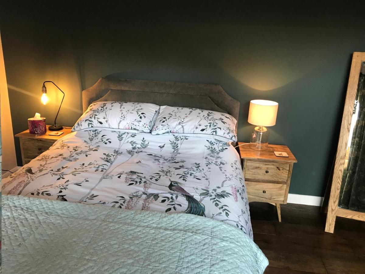 Corner House Luxury Bnb Little Dunmow Exterior photo