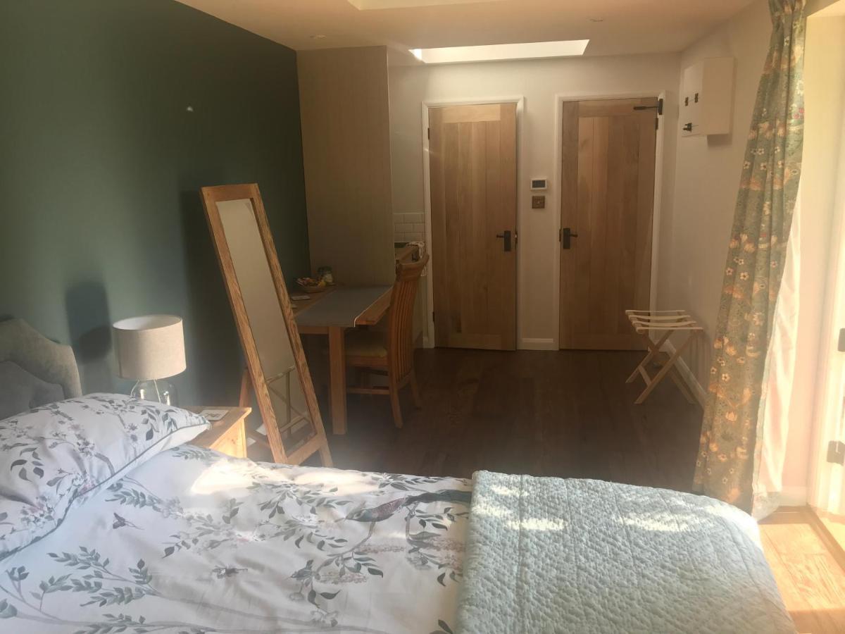 Corner House Luxury Bnb Little Dunmow Exterior photo
