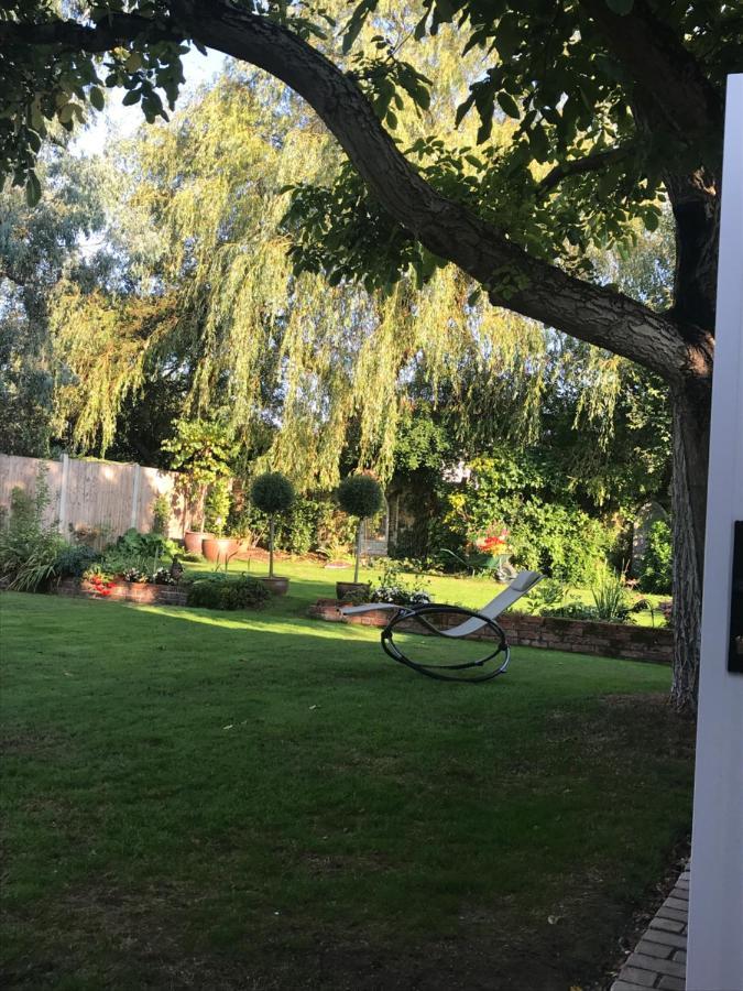 Corner House Luxury Bnb Little Dunmow Exterior photo