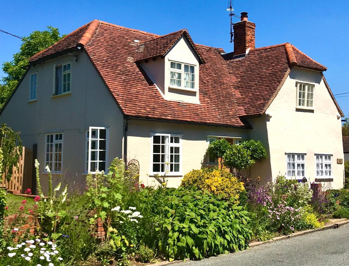 Corner House Luxury Bnb Little Dunmow Exterior photo