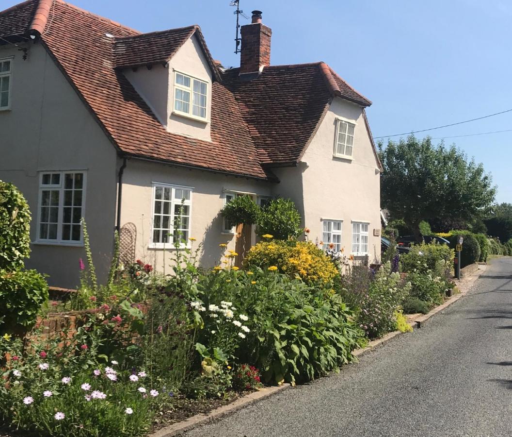 Corner House Luxury Bnb Little Dunmow Exterior photo